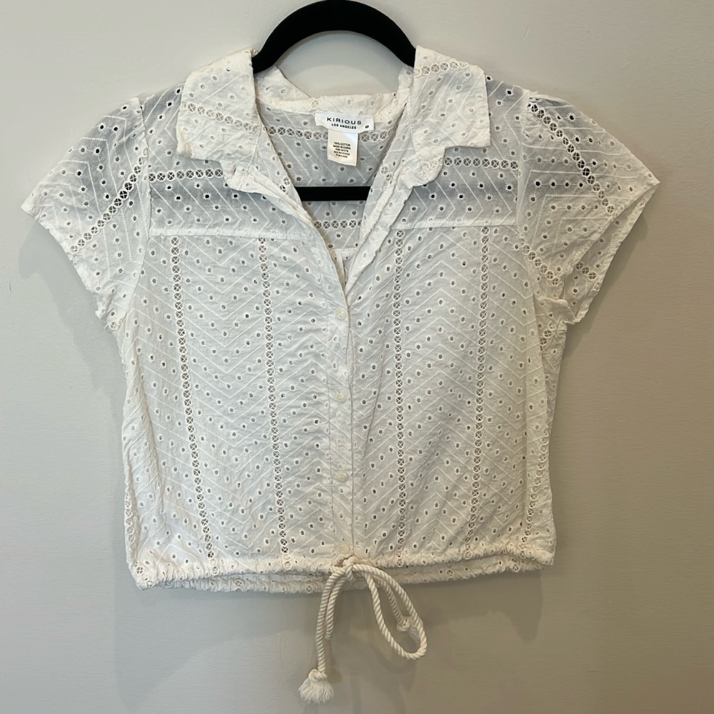 Kirous White Eyelet Collared Button Down Short Sleeve Top Adjustable Waist
